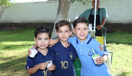  Diego, José Manuel y René.