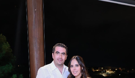  Alejandro Mejía y Lucía Escalante.