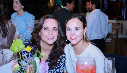  Conchita Ortiz y Patricia Paredes.