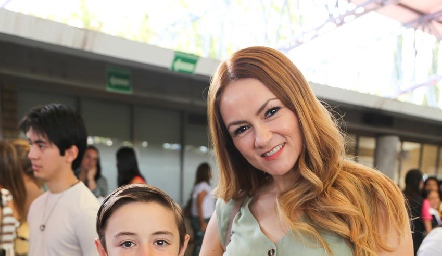  Agustín Félix y Luz Adriana Arellano.