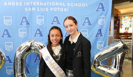  Regina y Julieta Veytia.