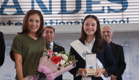  Carmen Limón y Ana Paula Flores.