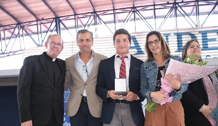  Padre Gabriel Del Valle, Carlos de los Santos, Carlos de los Santos y Marisol de la Maza.