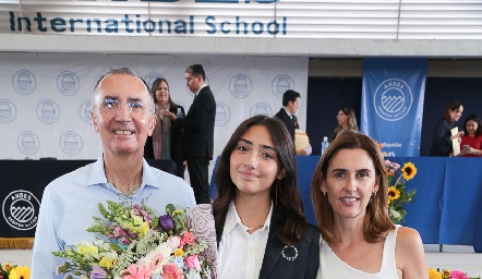  Miguel de la Torre, Fernanda de la Torre y Verónica López.