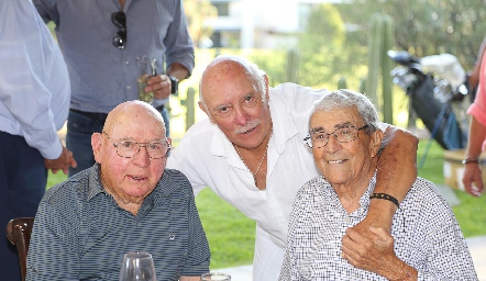  Juan Bremer, Roberto García y Giva Galván.