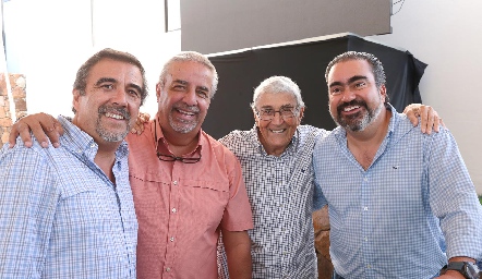  Gerardo Galván, Chavo Espinosa, Giva Galván y Juan José Leos.