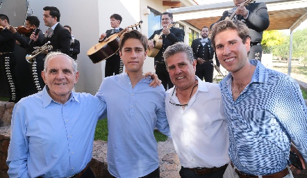  Luciano Magnanini, Mauricio Galván, Galo Galván y Galo Galván
arm90.jpg
