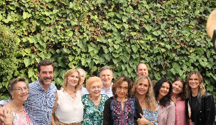  Familia Bárcena, Coquena, Luis Paulo, Maru, Gabriel, Carmen, Sergio, Gaby, Ana Clara, Claudio, Ana Tere, María Fernanda y Eugenia.