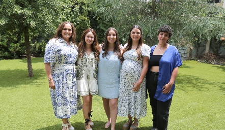  Gabriela Villanueva, Paulina Aldrett, Marisol González, Gabriela González y Daniela González.