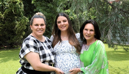  Cecilia Hernández, Gabriela González y Cecilia Jiménez.