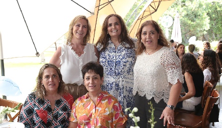  Martha Huerta, Maru Bárcena, Claudia Díaz de Sandi, Gabriela Villanueva y Sofía Carrillo.