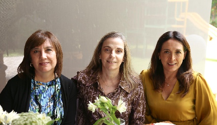  Tere Barrera, Charo Valladares y Odile Sánchez.