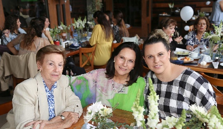  Yuya Marti, Cecilia Jiménez y Cecilia Hernández.
