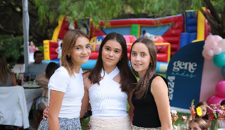  Xime Vázquez, Rafaella Ortiz, Paula Torres.