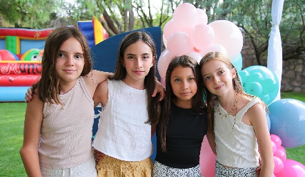  Lorenza Gómez, Pau Güemes, Regi Palacio y Andy.