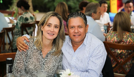  Gaby Acosta y Pepe Guevara .
