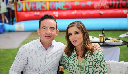  Benjamín Conde y Carla Sarquis.