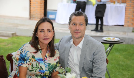  Ana Rosa Guerra y Rogelio Mercado.