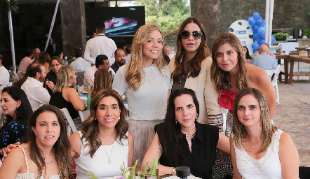  Cristi Barragán, Silvy de la Vega, Marijó Castañeda, Claudia Martínez, Ana Elena Meade, Ana Paty Zavala y Anaisa Navarro.