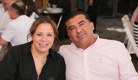  Claudia Peña y Lucio Gaytán.