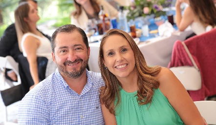  Francis y Lucía Castillo.