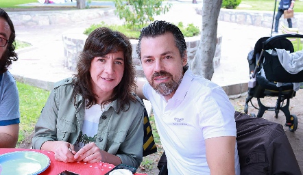  Claudia Zárate y Hans Wulfert.
