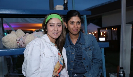  Ana y Claudia Lara.