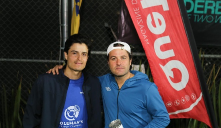  Rodrigo Pardo y Javier Suárez.