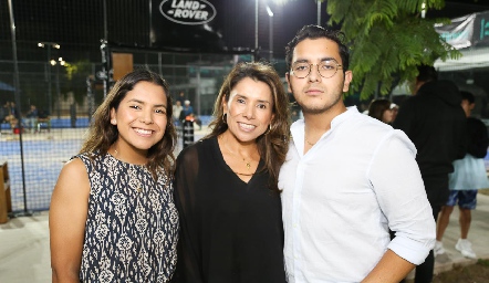 Mariana Medina, Coco Vargas e Isaac Medina.