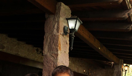  André Sebastián y Arantza.