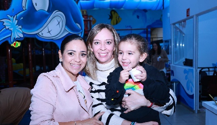  Lucía Sánchez, Gaby Rosillo y Luisa Rodríguez.