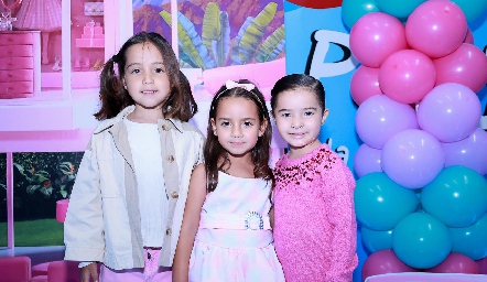  María José Narváez, Roberta Enríquez y Valentina Juárez.