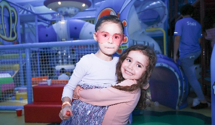  Martina Valle y Paula.
