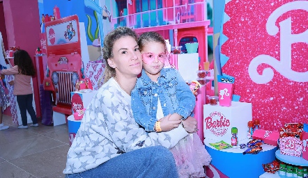  Benilde Hernández y su hija Benilde.