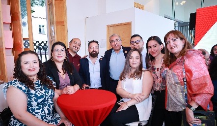  Zulema Cruz, Fátima Pérez, Saúl Pozos, Gabriel Ruiz, Dr. Sergio Martínez, Ricardo Hernández, Mayra Álvarez, Rosy Trejo y Taide.