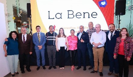  Dra. Guadalupe Alvarado, Dr. Antonio Chalita Manzur, Dr. Luis Cabezas, Juan Carlos Negrete, Maira Álvarez, Verónica Humara, Sergio Martínez, Amaro Insua, Enrique Martínez, Dr. Rubén Martínez y Alicia Villasuso.