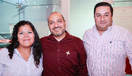  Angélica Carrizales, Saúl Pozos y Fernando Guerrero.