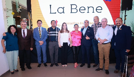  Dra. Guadalupe Alvarado, Dr. Antonio Chalita Manzur, Dr. Luis Cabezas, Juan Carlos Negrete, Maira Álvarez, Verónica Humara, Sergio Martínez, Amaro Insua, Enrique Martínez y Dr. Rubén Martínez.