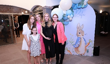 Marianne Velasco, Carmen Zwieger, Ingrid Velasco, Ceci Velasco y Marina Zermeño.