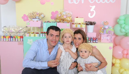  Diego, Loretta, Sara y Tian Vivanco.