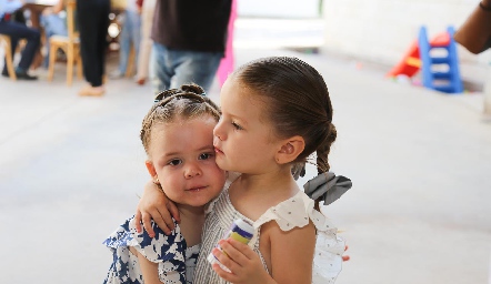  Romina y Loretta.