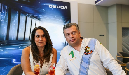  Tere Álvarez y Miguel Safa.
