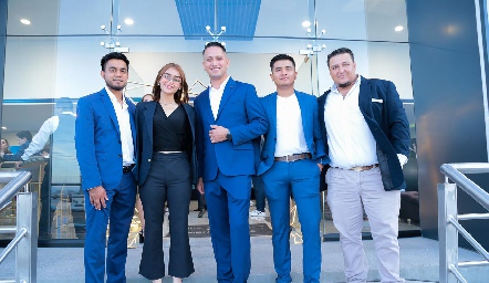  Saúl Andrade, Denisse Neri, Luis Trujillo, Félix García y Gerardo León.