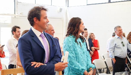  Javier Meade y Jessica Martín Alba, padrinos de Loretta.