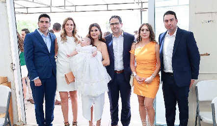  Manuel Labastida, Eunice Camacho, Alonso Valdés, Lu Castelo, Diego Valdés, Isabela Castelo y Juan Pablo Castelo.