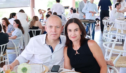  Alejandro Ocaña y Ana Martha Hernández.