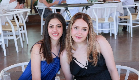  Ximena García y Camila García.