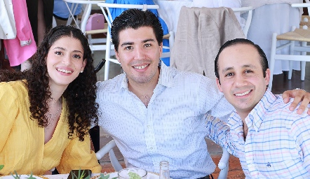  Karina García, Daniel de Luna y Paco Lavín.