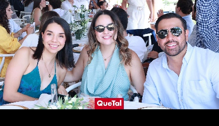  Vivi Padrón, Alexa Mata y Eduardo Palomo.