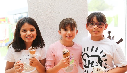  Ruth Jasso, Sofía Allende y Emma Nicole Ruiz.